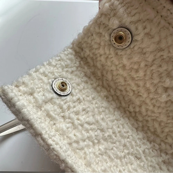 TORY BURCH ELLA LOGO CREAM BOUCLE TOTE BAG LEATHER/CHAIN HANDLE NWT $698 RARE - Picture 6 of 13